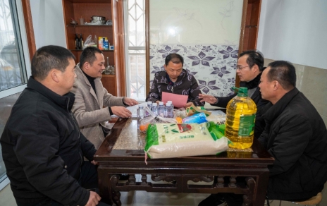 2024，在涌动的爱心中，温暖开启…